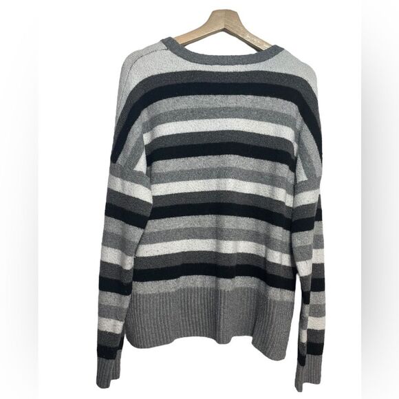 Time and Tru Grey Striped Sweater XXL (20) - Picture 2 of 6